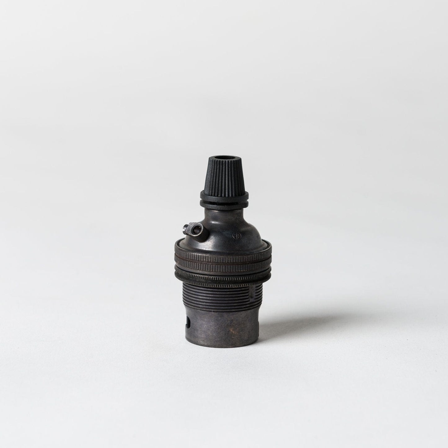 Bayonet Period Lampholder with grip - All Colours - Lightspares
