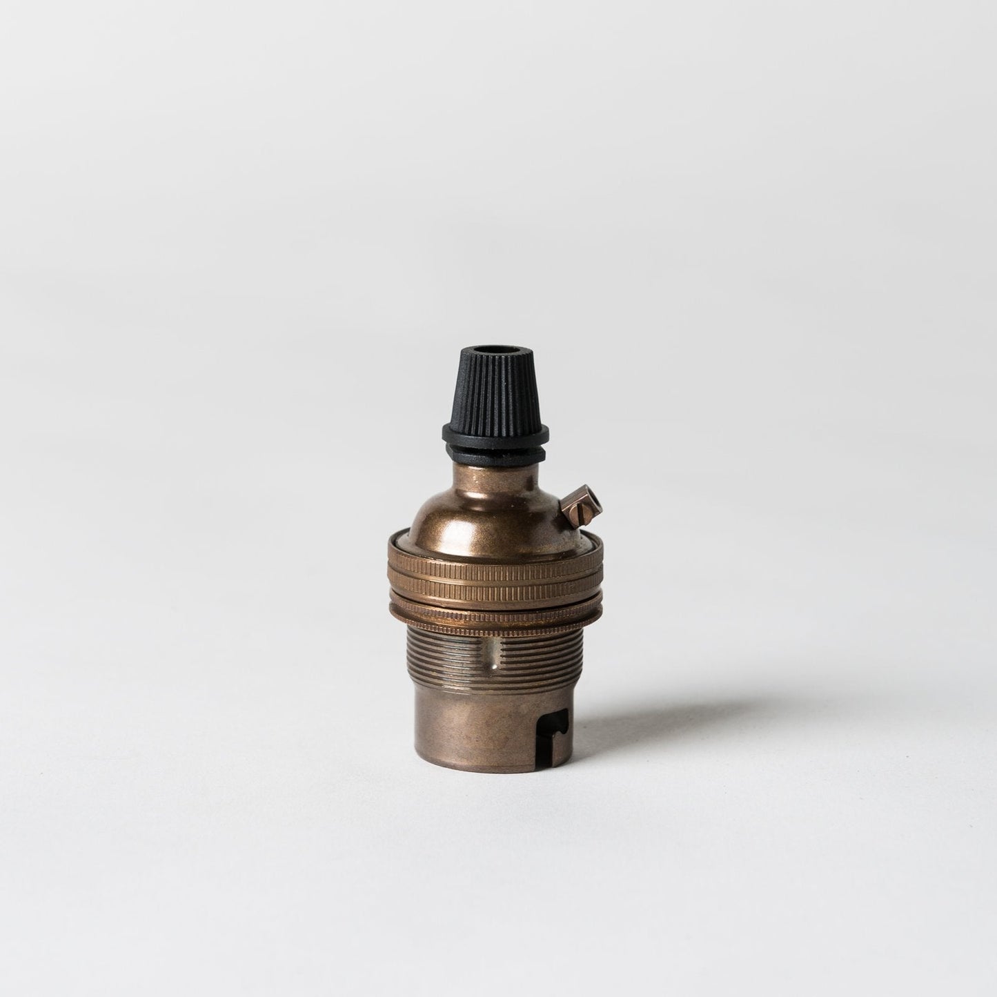 Bayonet Period Lampholder with grip - All Colours - Lightspares